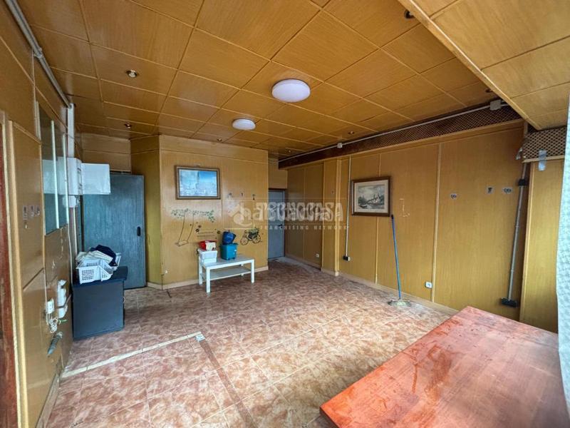 Foto e03fd744-21ce-4bb2-86ff-9d03828a10ce. Local comercial  en venta en Aluche Madrid