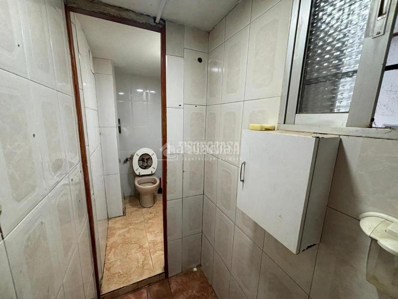 Foto ffc99603-16e5-415b-9552-97d04ffb45e3. Local comercial  en venta en Aluche Madrid
