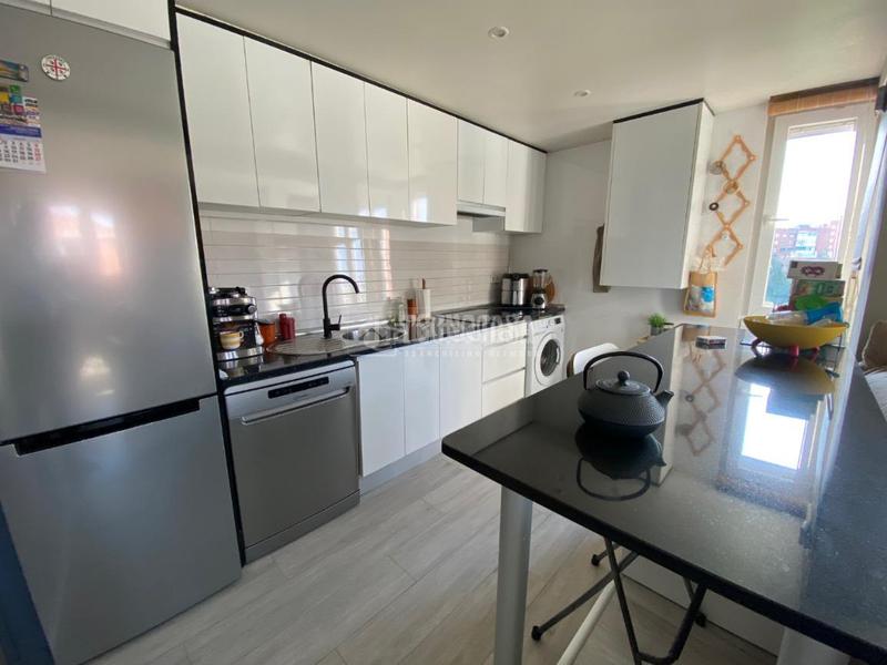 Foto 14f7ccc6-eb9a-4fbe-827e-190a4cd5a664. Piso  en venta en Aluche Madrid