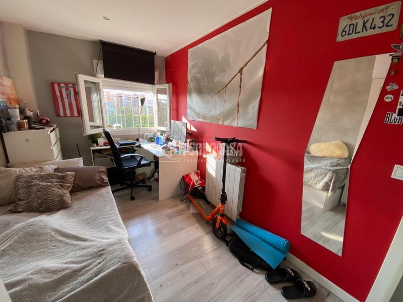 Foto 4fbf6a3e-4e2f-45fc-998e-d8293b9ecb93. Piso  en venta en Aluche Madrid