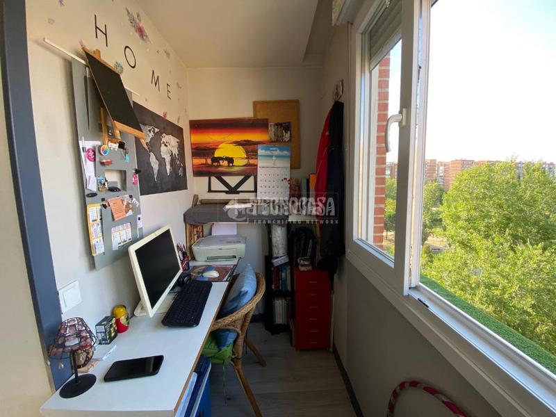 Foto 55551df8-e011-4602-a5fc-04b9acb7ca81. Piso  en venta en Aluche Madrid