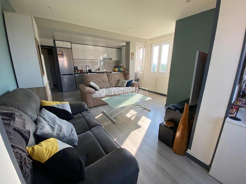 Foto 65ba60b6-f0e0-4e22-a91b-6f87d71f6084. Piso  en venta en Aluche Madrid