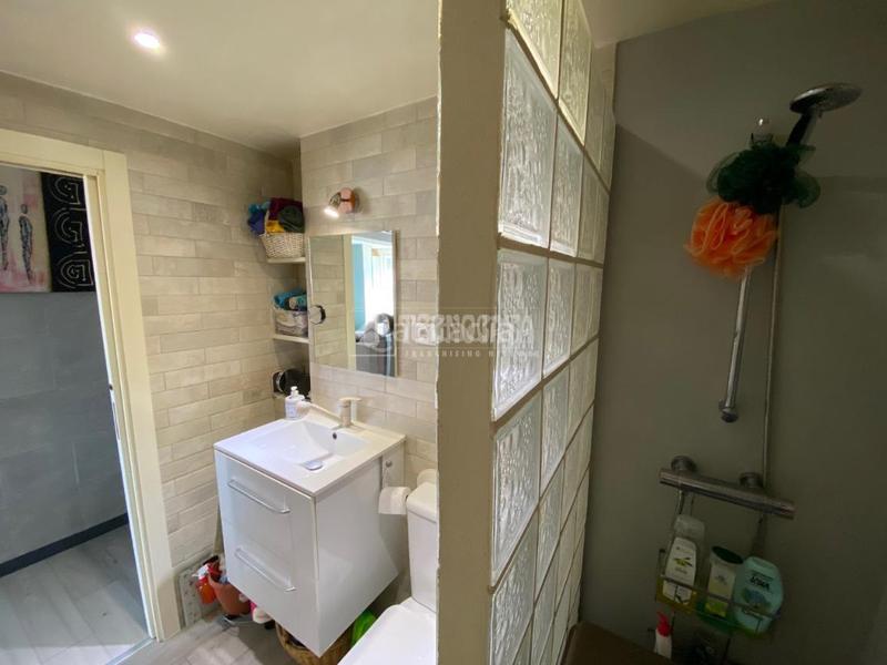 Foto ac7e8e57-a514-4e28-9f32-79c3d54dfdee. Piso  en venta en Aluche Madrid