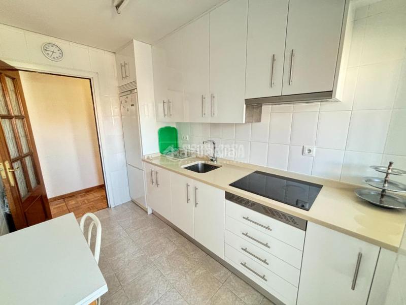 Foto 566f628f-37a7-48e6-b150-9d306846ccaa. Appartamento con riscaldamento parcheggio in Aluche Madrid