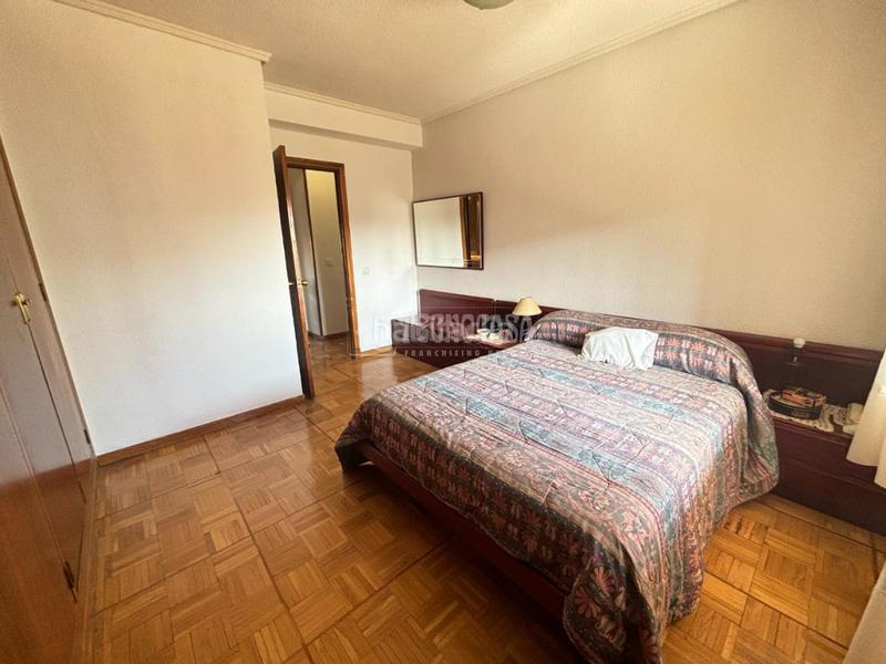 Foto e99cf3c6-f2a7-48d6-979c-469d524db968. Appartamento con riscaldamento parcheggio in Aluche Madrid