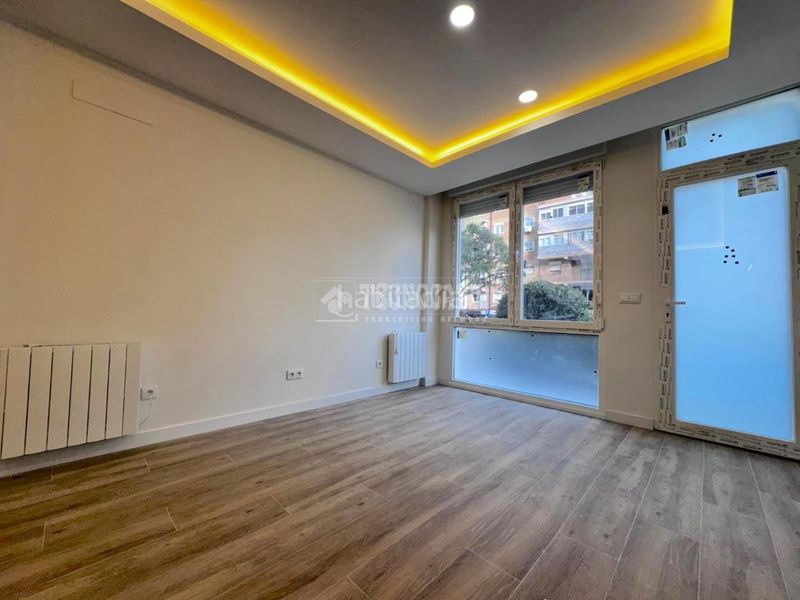 Foto 80f30278-1f8a-482e-a8f0-6f0c2162b96a. Piso  en venta en Aluche Madrid