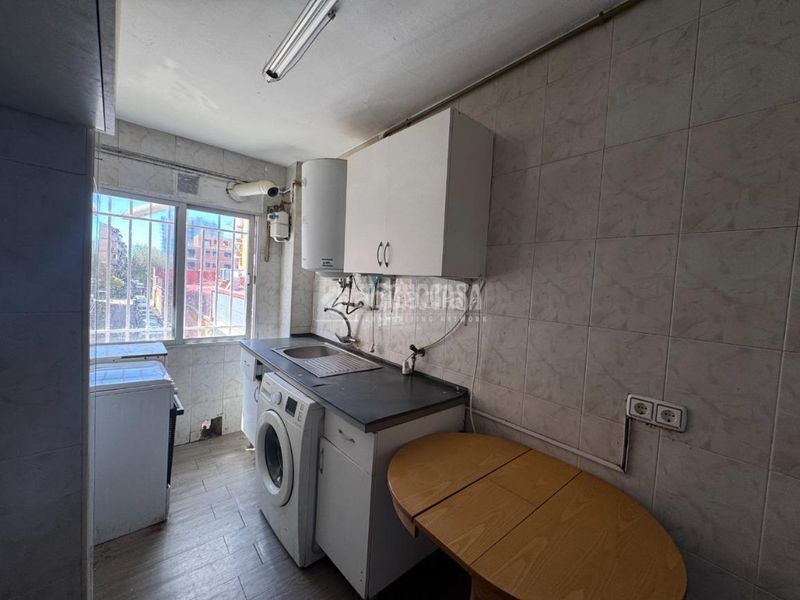 Foto 1a4ef7d7-4f4c-4ad4-a194-600cb3bc17a1. Pis a Aluche Madrid