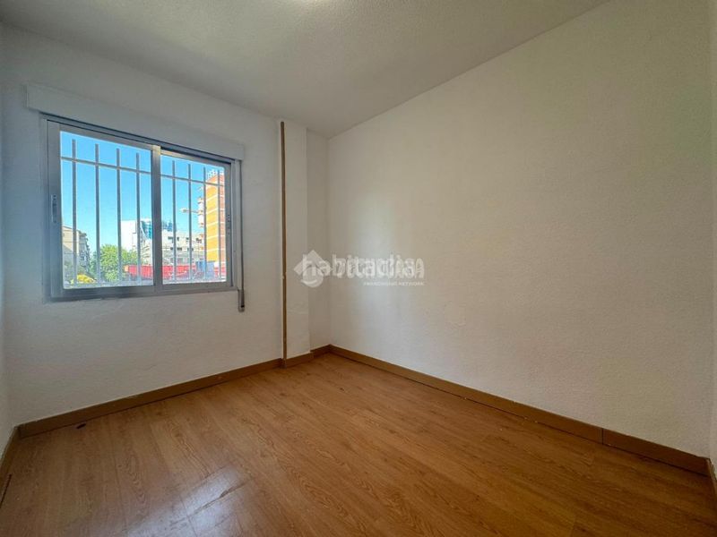 Foto 8aa6ae9a-221e-423f-a170-6b10596c3a1b. Piso  en venta en Aluche Madrid