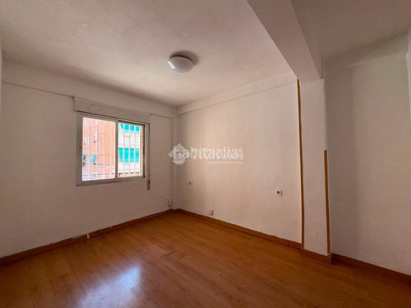 Foto 94a6316c-e4ba-4f65-82bd-46711d205393. Piso  en venta en Aluche Madrid