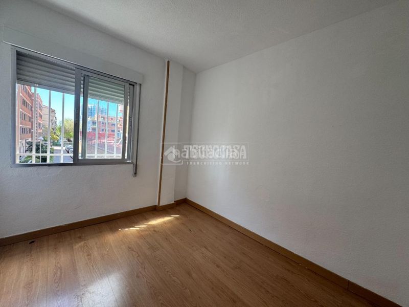 Foto d7b36237-1f68-49eb-b048-cdd1aaf0c9ea. Pis a Aluche Madrid