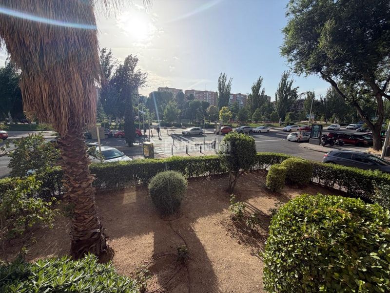 Foto 9359f4c0-8093-49fa-913b-2d8ab2c8468d. Piso  en venta en Aluche Madrid