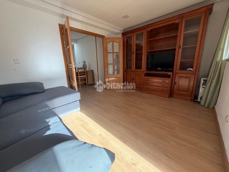 Foto c02150b8-7984-435f-90c5-93f3e7d19cf9. Piso  en venta en Aluche Madrid