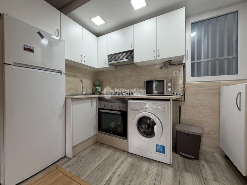 Foto e09ba2d0-6ecb-4954-8854-4b91b62a39ae. Piso  en venta en Aluche Madrid