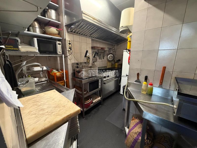 Foto f3e40ac4-8b14-4016-a578-f1449f025034. Local comercial amb calefacció a Aluche Madrid