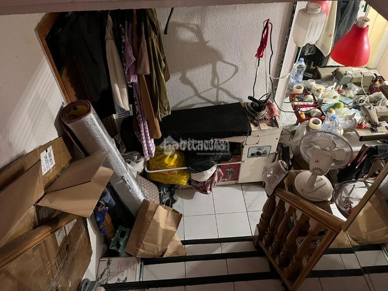 Foto 6ff29ce0-c7ca-4286-bd5e-78079a91b373. Local comercial a Aluche Madrid