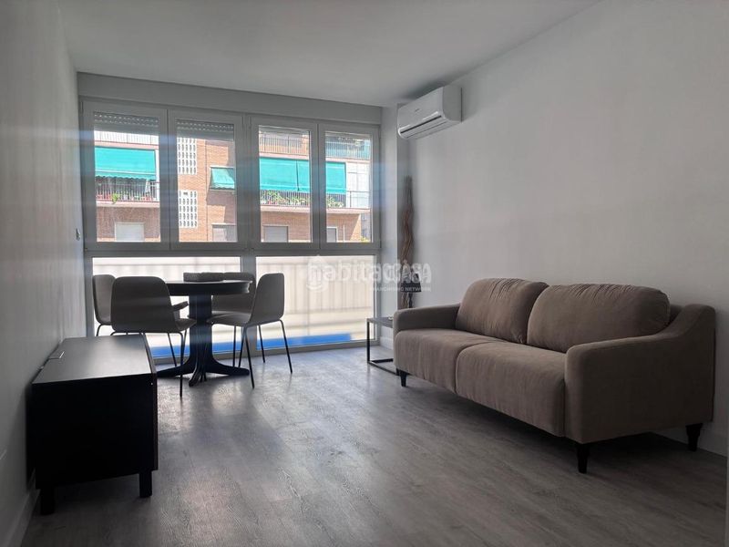 Foto e2ae3486-ecf2-44c8-ad6d-fb068291e72f. Piso  en venta en Aluche Madrid