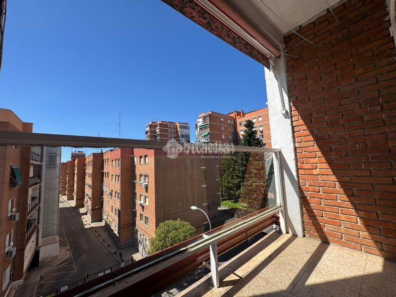 Foto 39060051-75a4-43d6-8340-65a1e05e7df5. Piso  en venta en Aluche Madrid