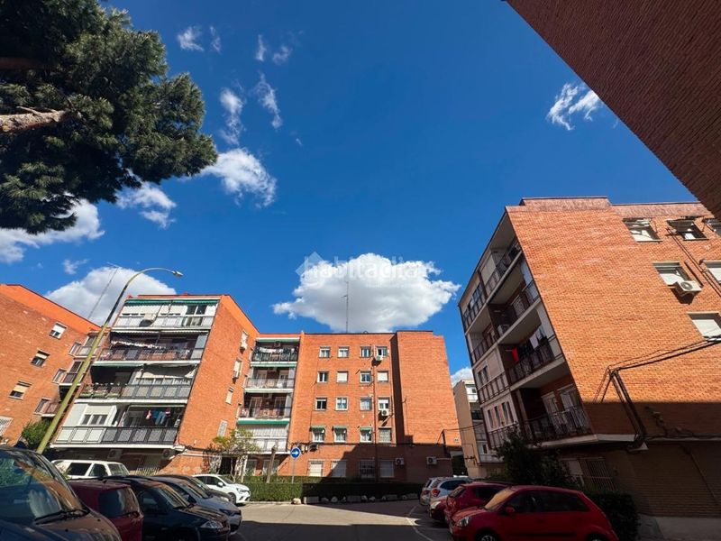 Foto 38194c37-e058-49ba-9248-d8fecbeea091. Pis a Aluche Madrid