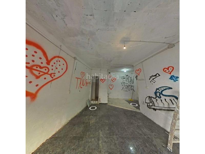 Foto 448827ef-8efd-4815-8646-64786f4f9749. Local comercial local a reformar en Lloreda Badalona