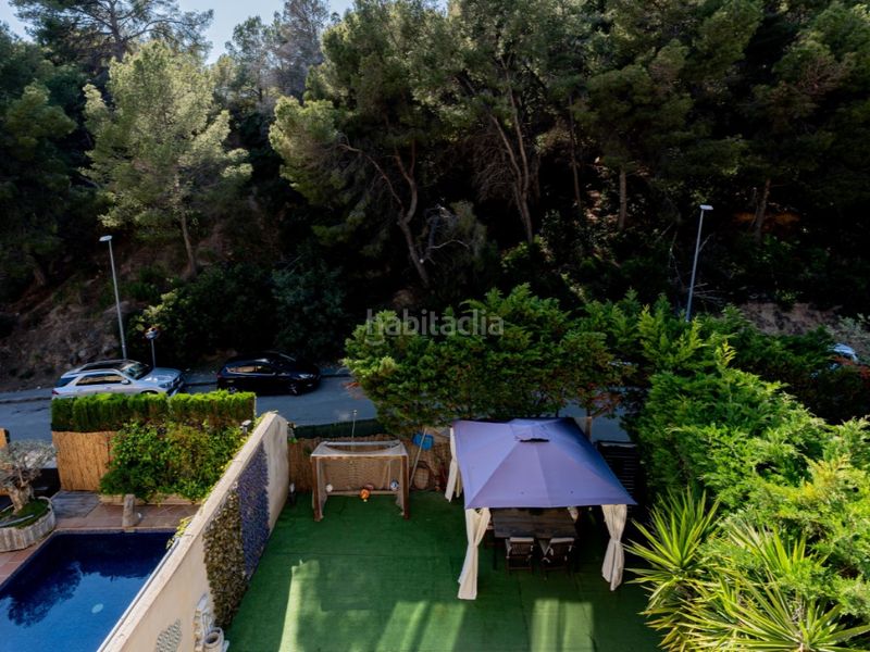 Foto 0cf41888-f2a7-4547-96dd-48b566794be6. Casa exclusiva casa con jardin en les botigues de Sitges Sitges