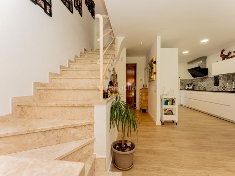 Foto 34965f45-06a3-43c4-b0fc-424a8bd12eff. Casa exclusiva casa con jardin en les botigues de Sitges Sitges