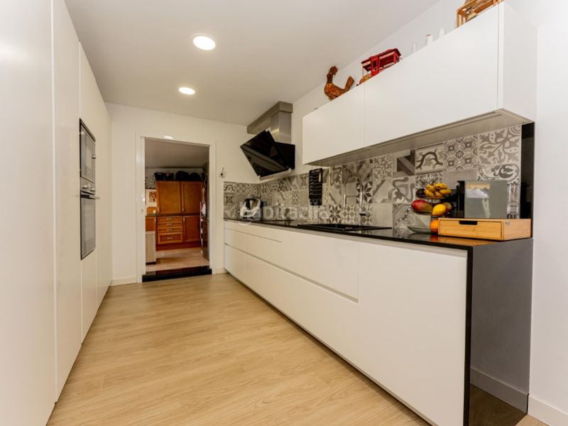 Foto 97dc6f63-4461-4fc4-9e5e-74708709cd9c. Casa exclusiva casa con jardin en les botigues de Sitges Sitges