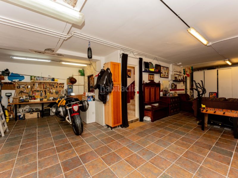 Foto bbe64a32-8756-400d-ab24-5a1ee9624c40. Casa exclusiva casa con jardin en les botigues de Sitges Sitges