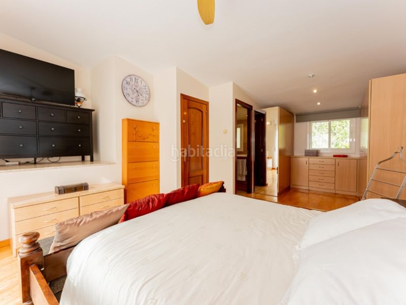 Foto f3b7d1aa-5c94-4b47-a11a-58dc1a3a4e36. Casa exclusiva casa con jardin en les botigues de Sitges Sitges