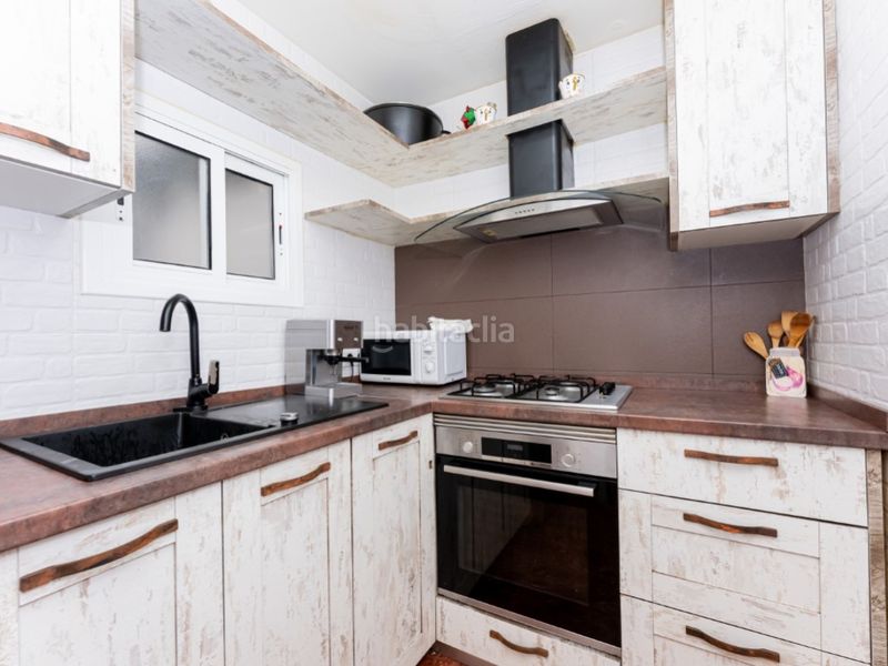 Foto 9070a98d-3d8f-4b4e-bfff-e79d98944a92. Casa a Ca n'Oriac Sabadell