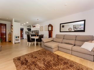 Casa a Les Botigues de Sitges. Exclusiva casa con jardin