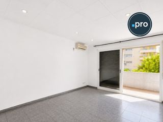Pis a Marianao. Piso con balc�n en marianao