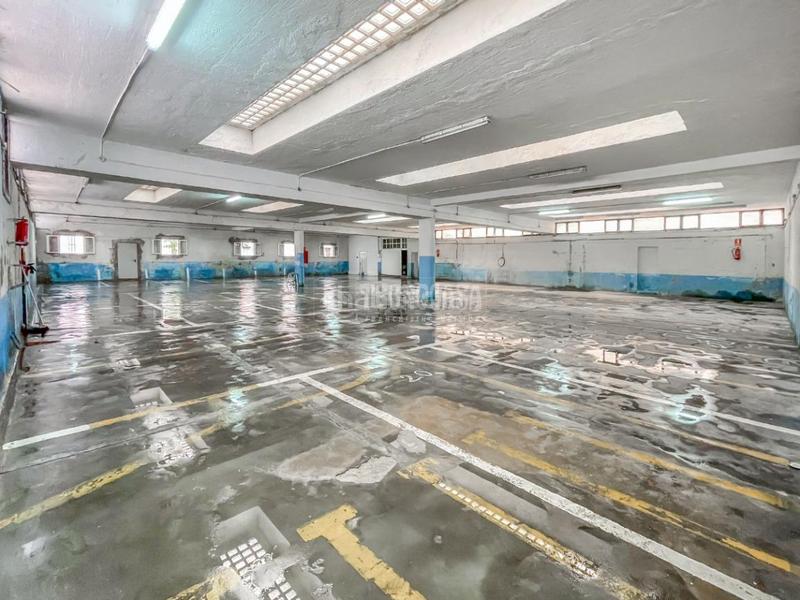 Foto 83866188-6038-43d7-8201-d5e615f88204. Local comercial a Quintana Madrid