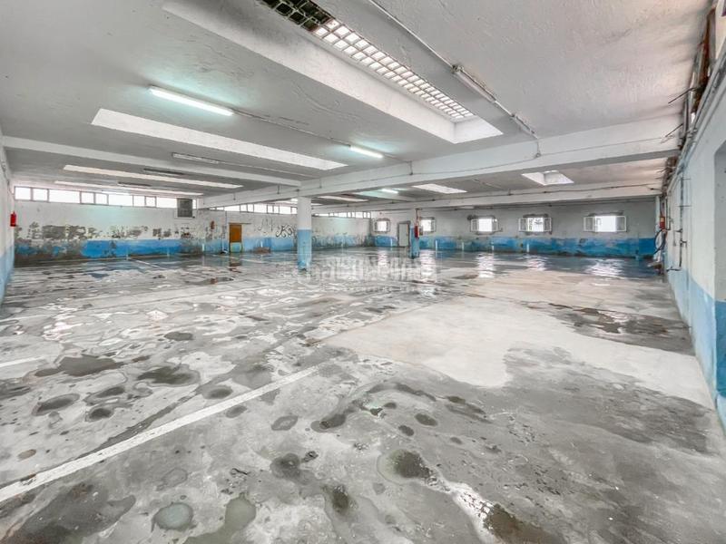 Foto debaafc6-bf96-4d1c-8402-0b966b128a24. Local comercial a Quintana Madrid