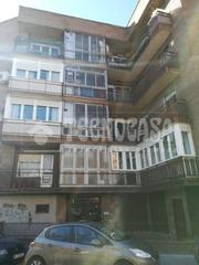 Aparcament cotxe en Valdeacederas. Boxplaza de garaje en venta en madrid