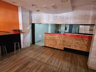 Affitto Locale commerciale in Castillejos-Cuzco. Local comercial en alquiler en madrid