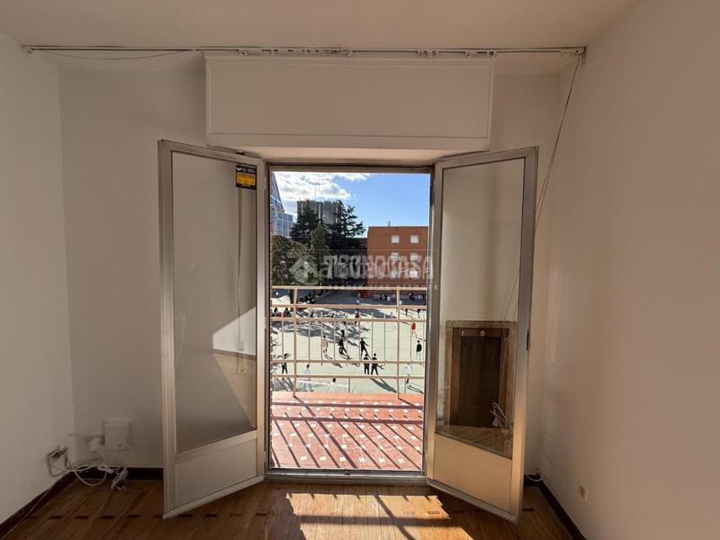 Foto 353be82d-a08f-4c01-a6fa-9e5faaa29cc3. Piso  en venta en Almenara-Ventilla Madrid