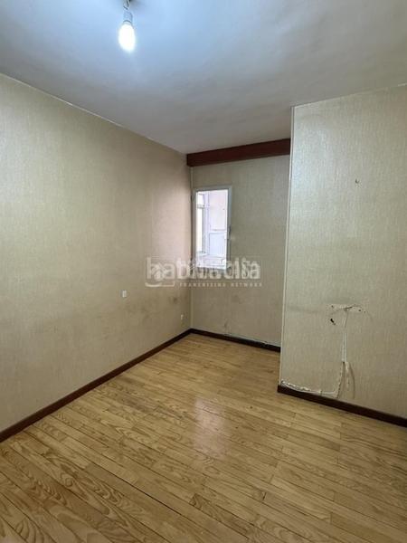 Foto 642ba365-1773-4032-9877-1395cd74f345. Piso  en venta en Almenara-Ventilla Madrid