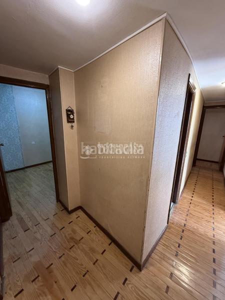 Foto 9c41e9b2-94ad-4671-87c1-5422895bcc44. Piso  en venta en Almenara-Ventilla Madrid