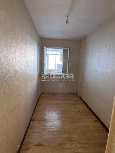 Foto fa5ba43b-6475-4350-afb0-414efc91e750. Piso  en venta en Almenara-Ventilla Madrid