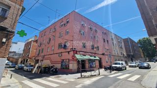 Appartamento in Valdeacederas. Piso en venta en madrid
