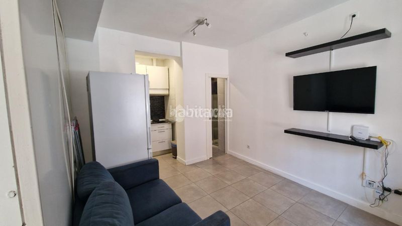 Foto 02f4dd17-1140-4377-b922-448e77ca7e56. Piso  en venta en Valdeacederas Madrid