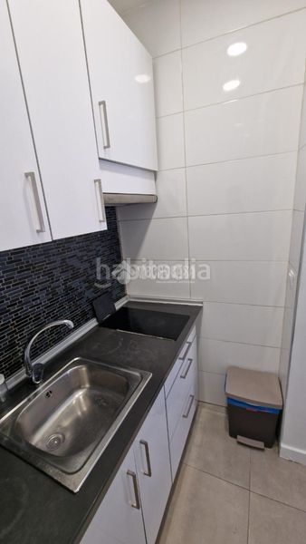 Foto 1056be86-10d7-46f4-a98e-ad828444276b. Piso  en venta en Valdeacederas Madrid