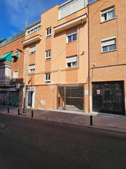 Piso en Valdeacederas. Piso en venta en madrid