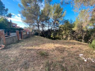 Terreno residencial en Abrera. Muy buena ubicación