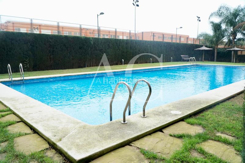 Foto 4952183b-a192-4d3d-a893-3e0e9cfc612c. Miete etagenwohnung mit heizung pool in Penya-Roja - Avda. Francia Valencia