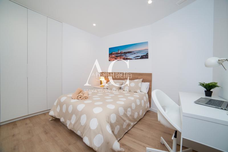 Foto b5d4f571-002f-40e0-9c80-0c7115fac770. Rent flat with heating in Barrio Benicalap Valencia