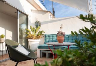 Rent Flat in Russafa. Alquiler de ático en calle de carles cervera