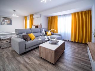 Miete Etagenwohnung in La Raïosa. Alquiler de piso en carretera d'escrivà