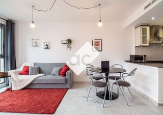 Affitto Appartamento in Sant Pau. Alquiler de piso en avenida de les corts valencianes