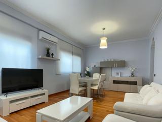 Rent Flat in L´Hort de Senabre. Alquiler de piso en avenida gaspar aguilar